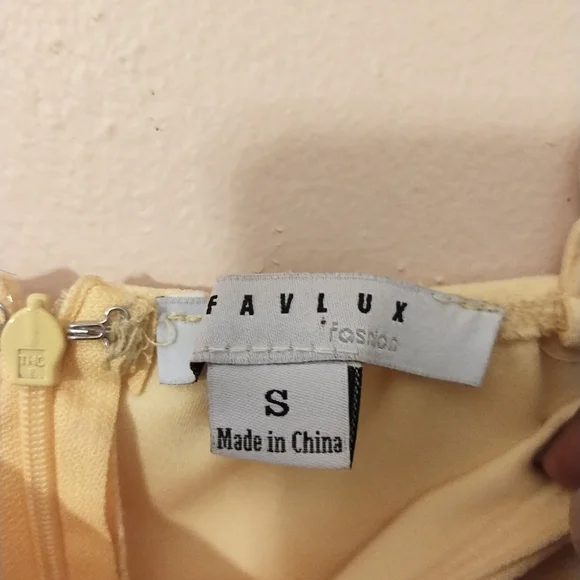 Favlet Women's Vintage Elegant Yellow Dress Size Smalll - Picture 4 of 10